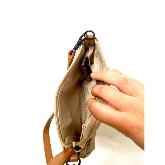 VTG Etienne Aigner Clutch Wristlet Purse - Picture 10 of 10